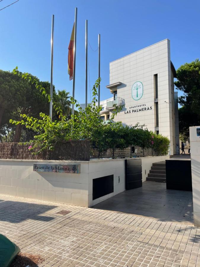 Aparthotel Las Palmeras Castelldefels Kültér fotó